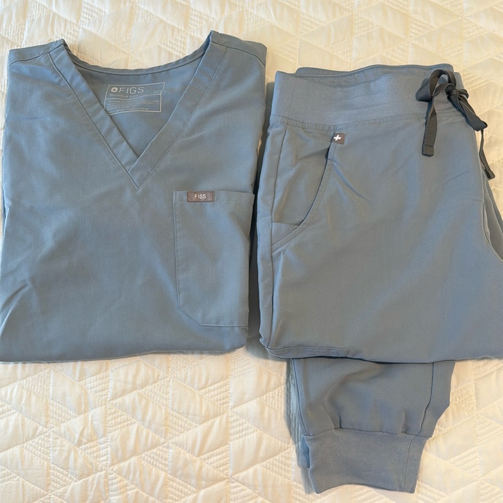 FIGS-Scrub Set Dusty Blue (Limited Edition) Medium
